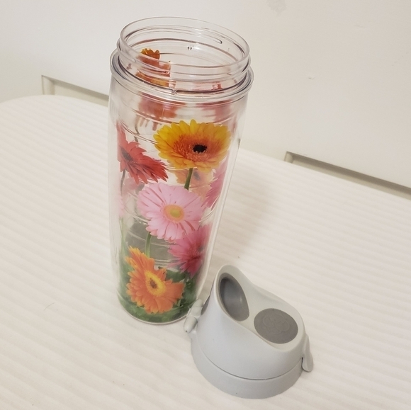 Tervis Floral Wrap 24 ounce Tumbler with Snap Lid colorful, fun - Picture 1 of 9